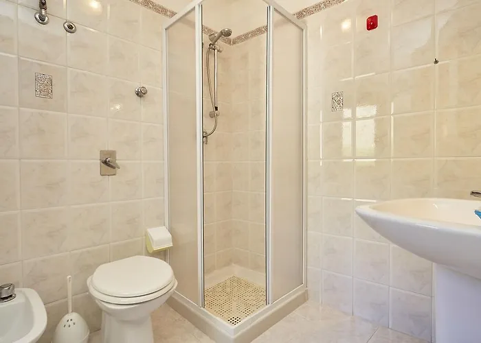 Apartament Canino